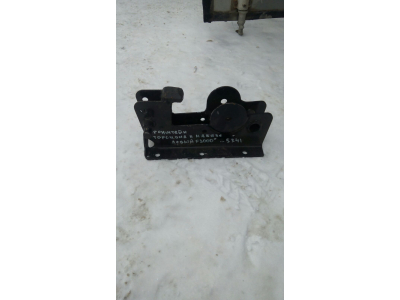 Кронштейн торсиона к кабине (левый) SH F3000 SHAANXI / Shacman (ШАНКСИ / Шакман) 81.41720.5341 фото 1 Пермь