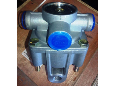 Клапан регулировки тормозных усилий на задние мосты (ускорительный) SH F3000 SHAANXI / Shacman (ШАНКСИ / Шакман) DZ9112360047 фото 1 Пермь