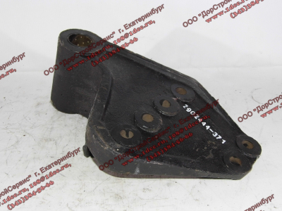 Кронштейн рычага 1-ой рессоры правый F FAW (ФАВ) 2902444-371 для самосвала фото 1 Пермь